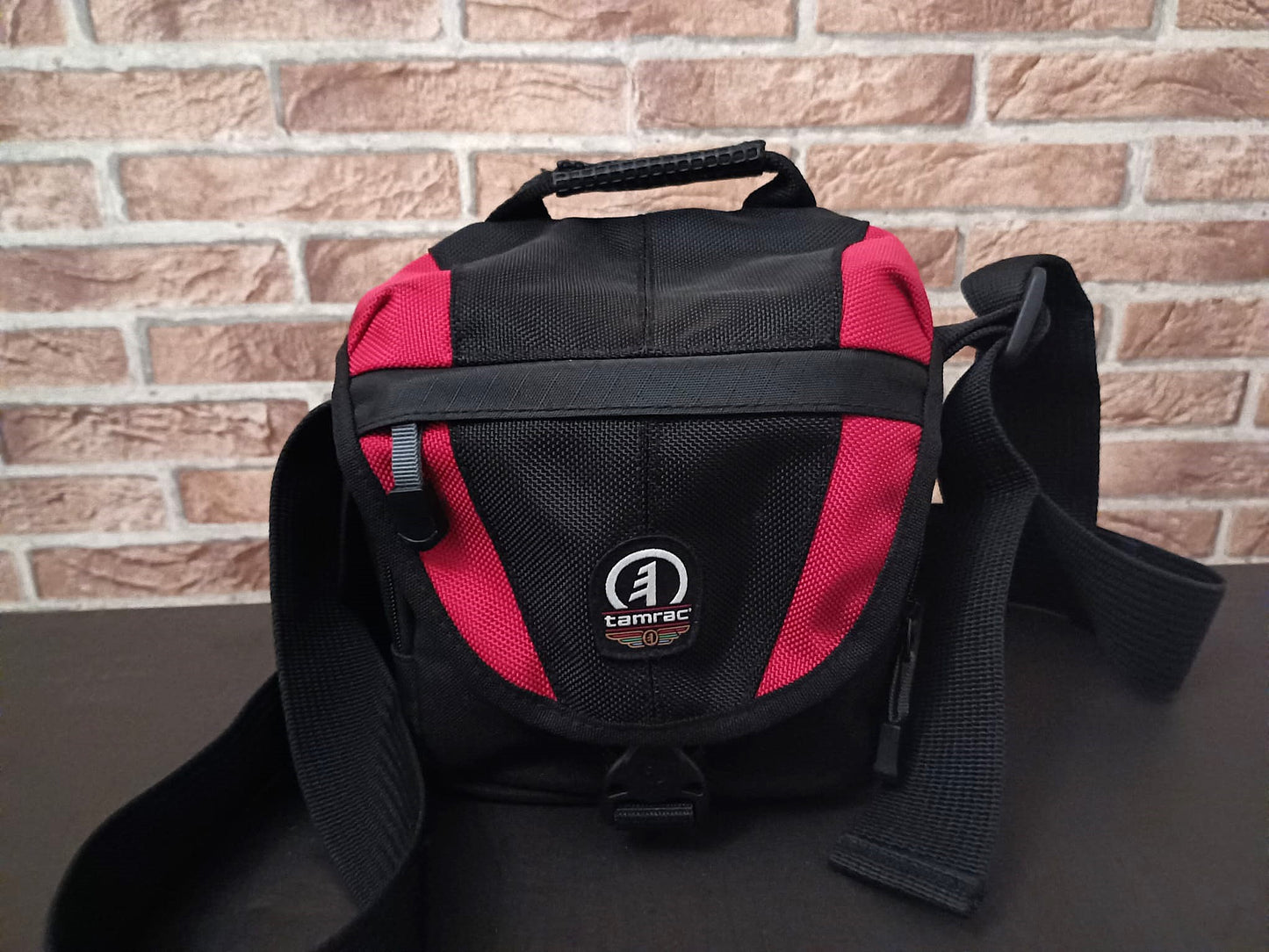 Canon EOS 1100D + Objetivo 18-55mm IS II + Extras