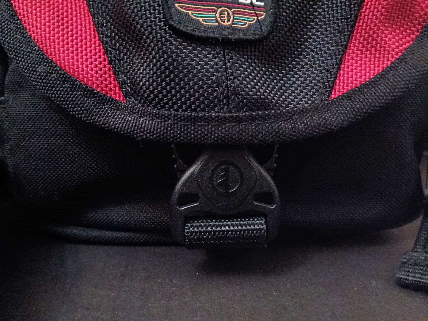 Canon EOS 1100D + Objetivo 18-55mm IS II + Extras