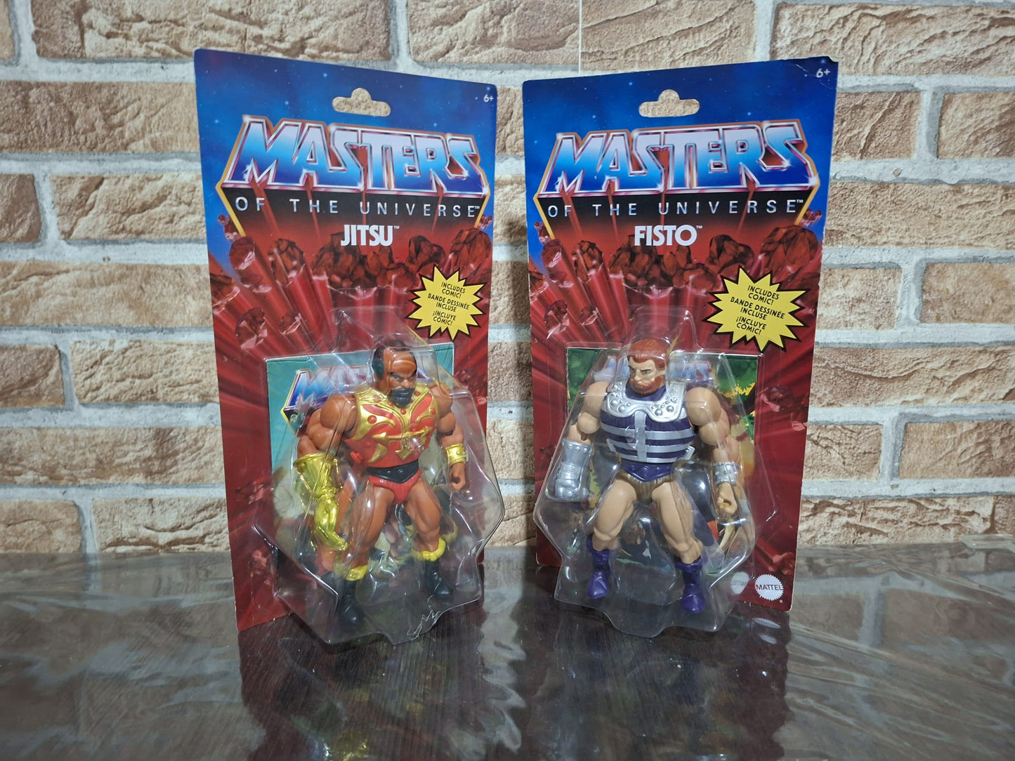 Pack Pareja: Fisto (Heroic Fist-Smashing Warrior) & Jitsu (Evil Chopping Master)