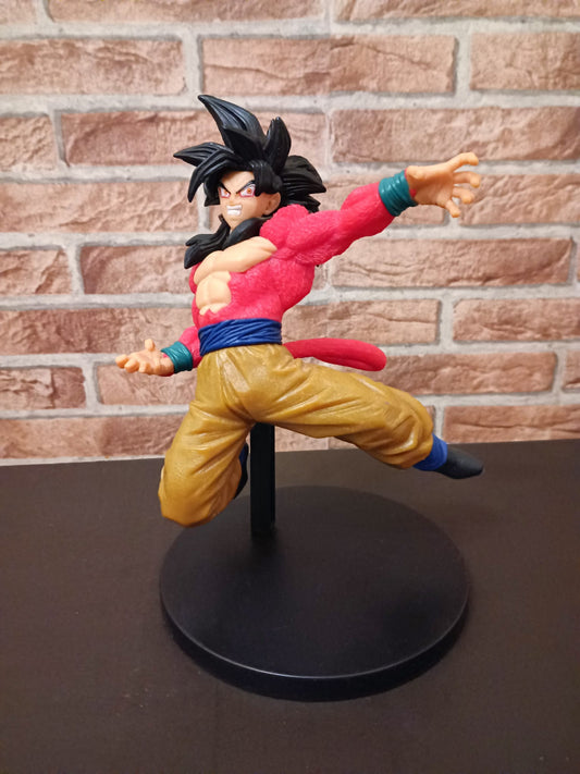 Goku SSJ 4 BANPRESTO